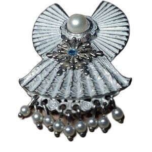 Kenneth Cole Angel Pin  2 in